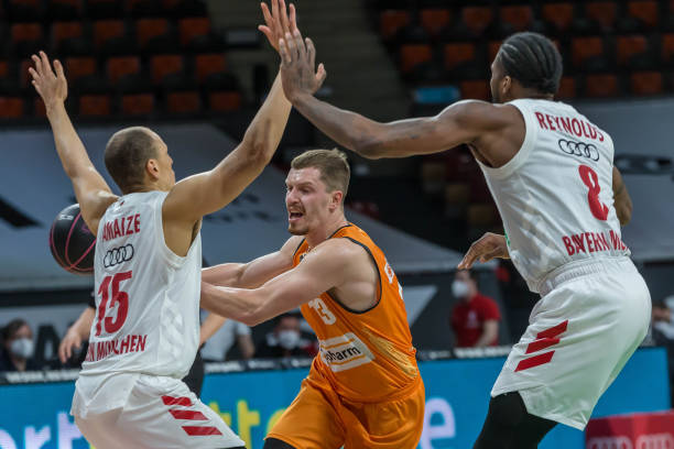 在上届亚洲 在上届亚洲