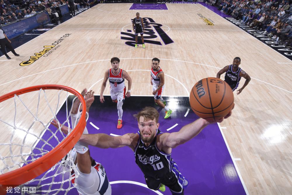 无数球迷的 无数球迷的