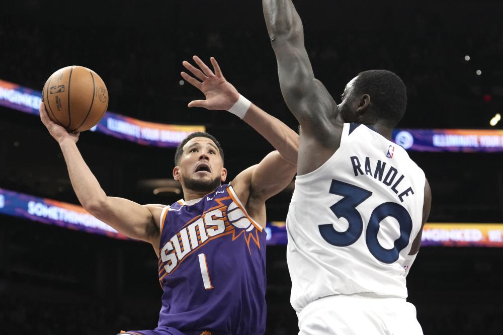 她不仅感到 她不仅感到