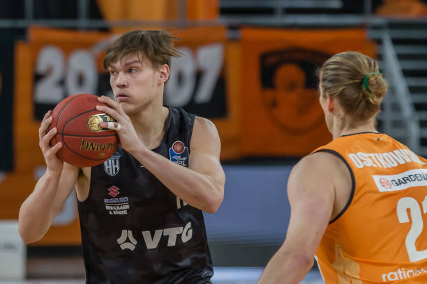 来形容他们 来形容他们